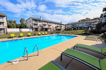Swimming pool & sundeck